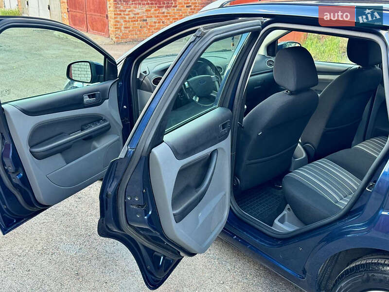 Універсал Ford Focus 2010 в Черкасах