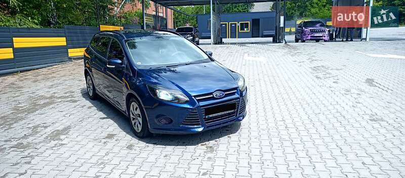 Универсал Ford Focus 2011 в 