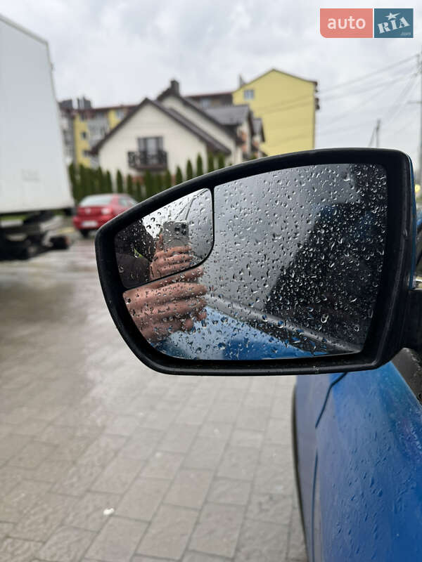 Седан Ford Focus 2012 в Львове