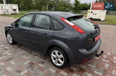 Хэтчбек Ford Focus 2007 в 