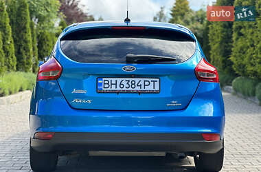 Хэтчбек Ford Focus 2015 в 