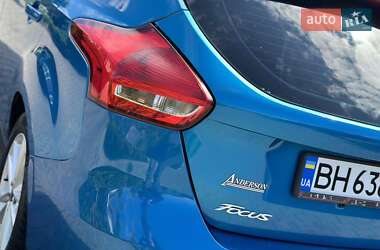Хэтчбек Ford Focus 2015 в 