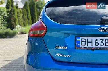 Хэтчбек Ford Focus 2015 в 