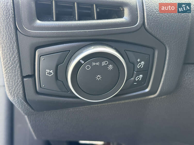 Хэтчбек Ford Focus 2015 в Одессе