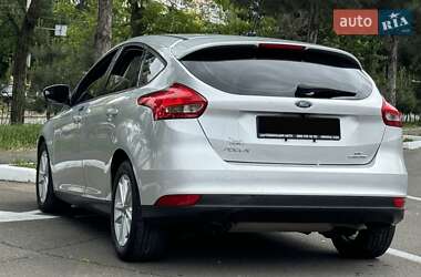 Хетчбек Ford Focus 2014 в 