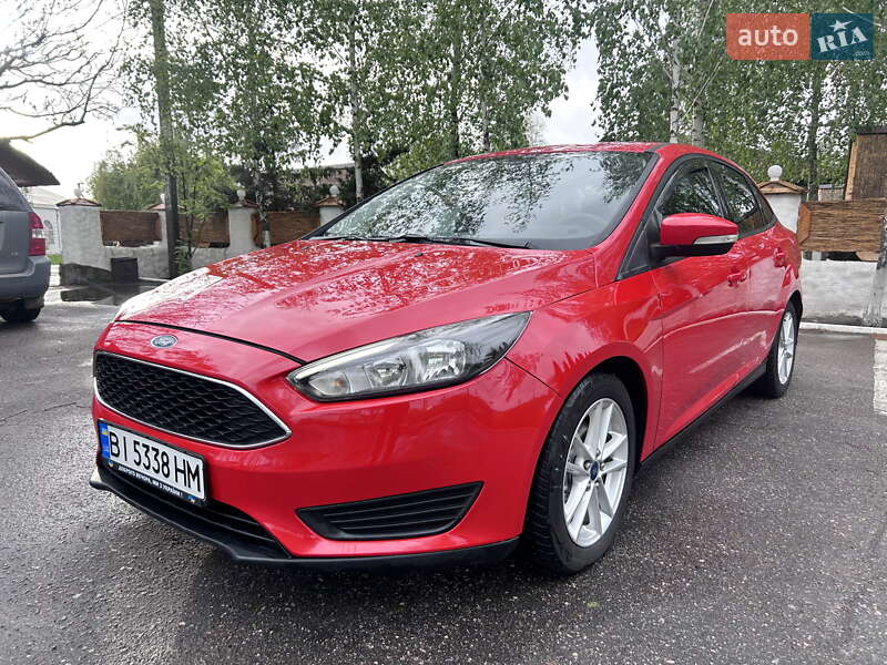 Седан Ford Focus 2015 в 