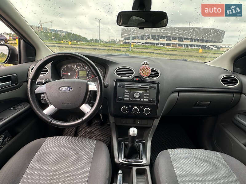 Седан Ford Focus 2006 в Львове