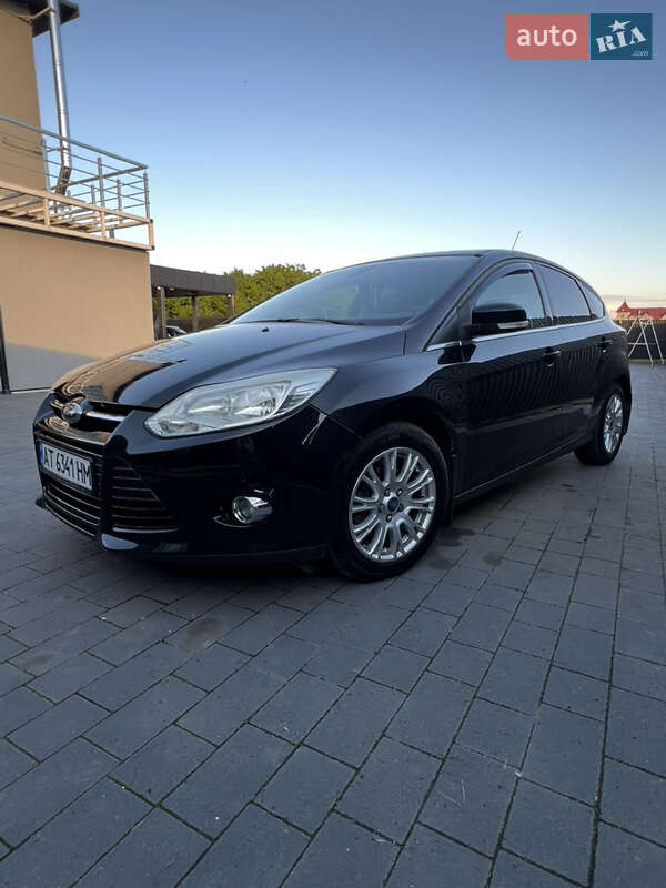 Хэтчбек Ford Focus 2014 в Перегинском