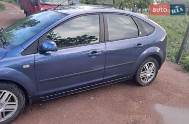 Хэтчбек Ford Focus 2006 в 
