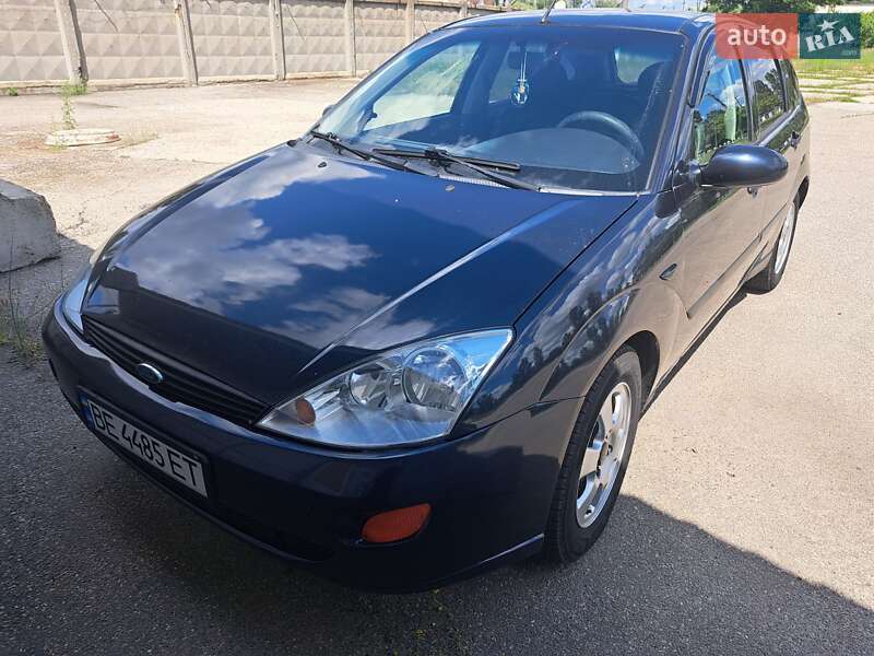 Хэтчбек Ford Focus 2001 в Николаеве