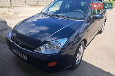 Хэтчбек Ford Focus 2001 в 