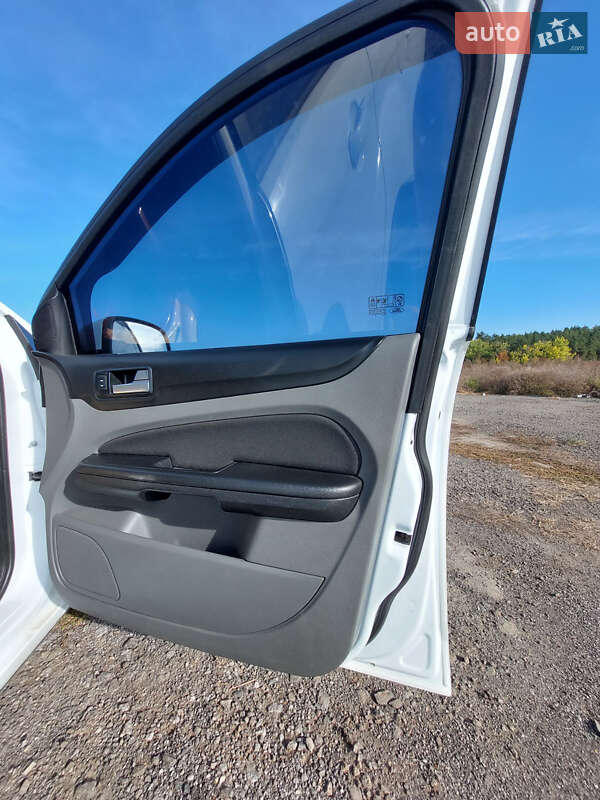 Універсал Ford Focus 2010 в Краматорську