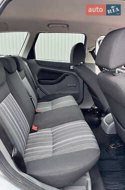 Универсал Ford Focus 2010 в 