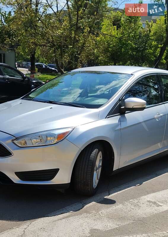 Седан Ford Focus 2017 в Ужгороді