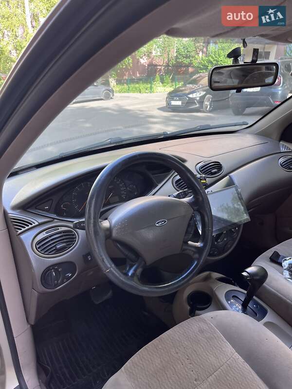 Седан Ford Focus 2001 в Дніпрі