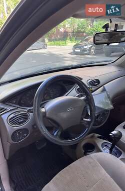 Седан Ford Focus 2001 в 