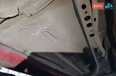 Хэтчбек Ford Focus 2011 в 