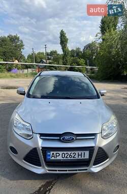 Хетчбек Ford Focus 2012 в 