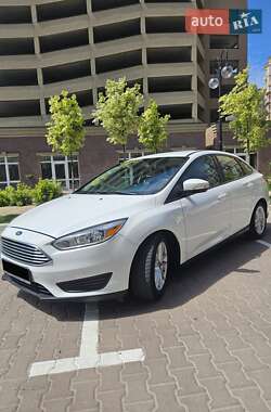 Седан Ford Focus 2016 в 