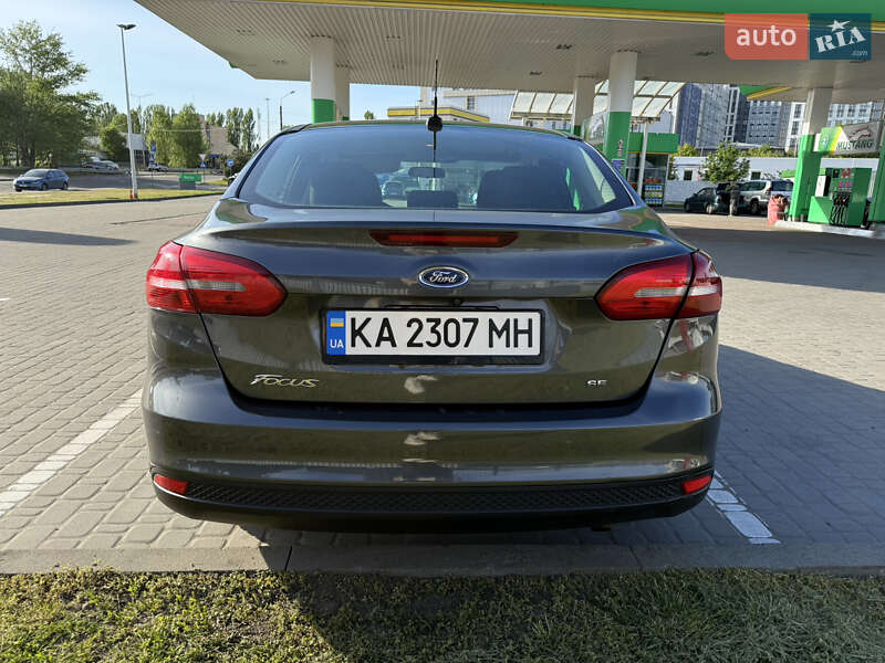 Седан Ford Focus 2016 в Киеве