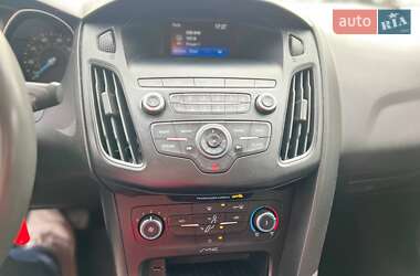 Хэтчбек Ford Focus 2018 в 