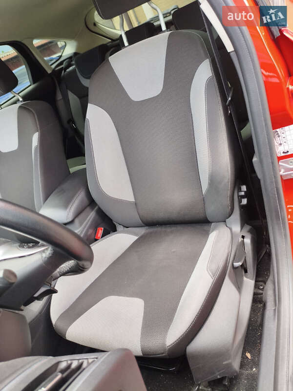 Хетчбек Ford Focus 2014 в Запоріжжі