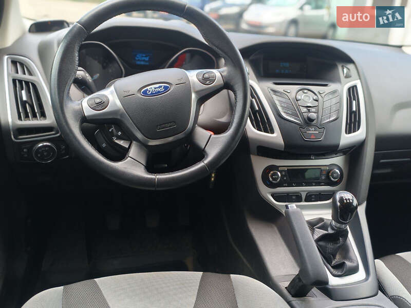 Хетчбек Ford Focus 2014 в Запоріжжі