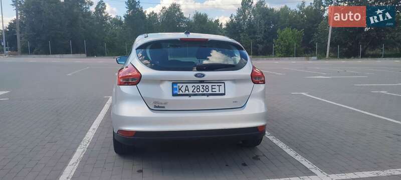 Хэтчбек Ford Focus 2016 в Сумах