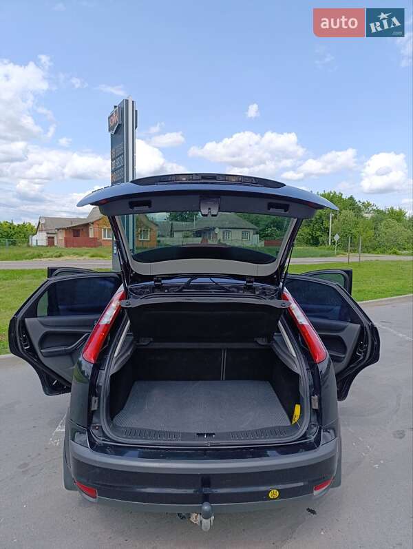 Хэтчбек Ford Focus 2007 в Лохвице