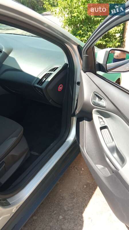 Універсал Ford Focus 2011 в Нових Санжарах