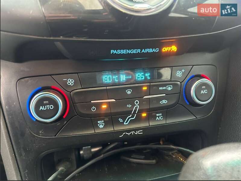 Седан Ford Focus 2017 в Киеве