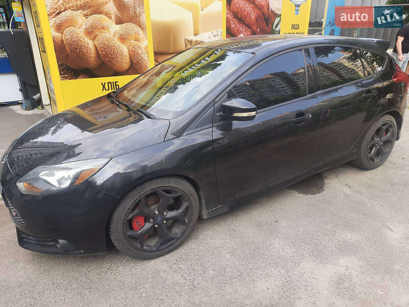 Хэтчбек Ford Focus 2013 в Киеве фото 4 Хэтчбек Ford Focus 2013 в Киеве