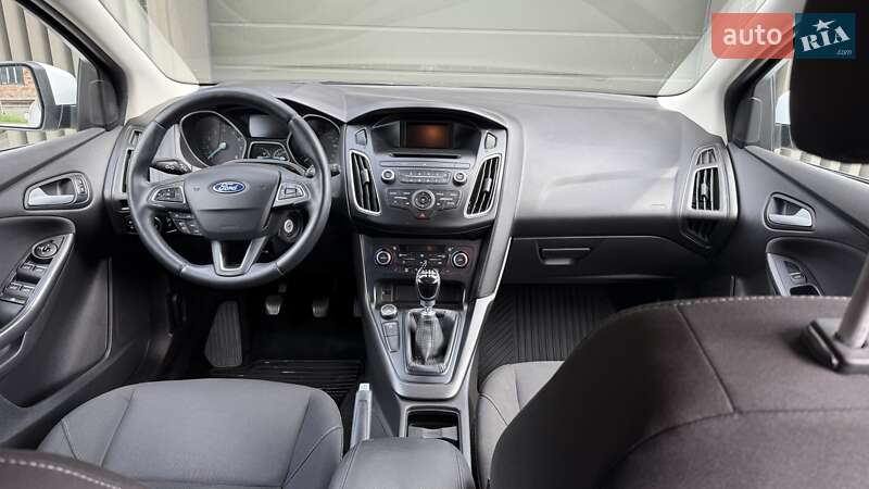 Хэтчбек Ford Focus 2016 в Черновцах