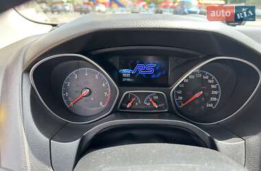 Хетчбек Ford Focus 2013 в 