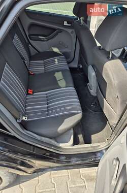 Хэтчбек Ford Focus 2009 в 