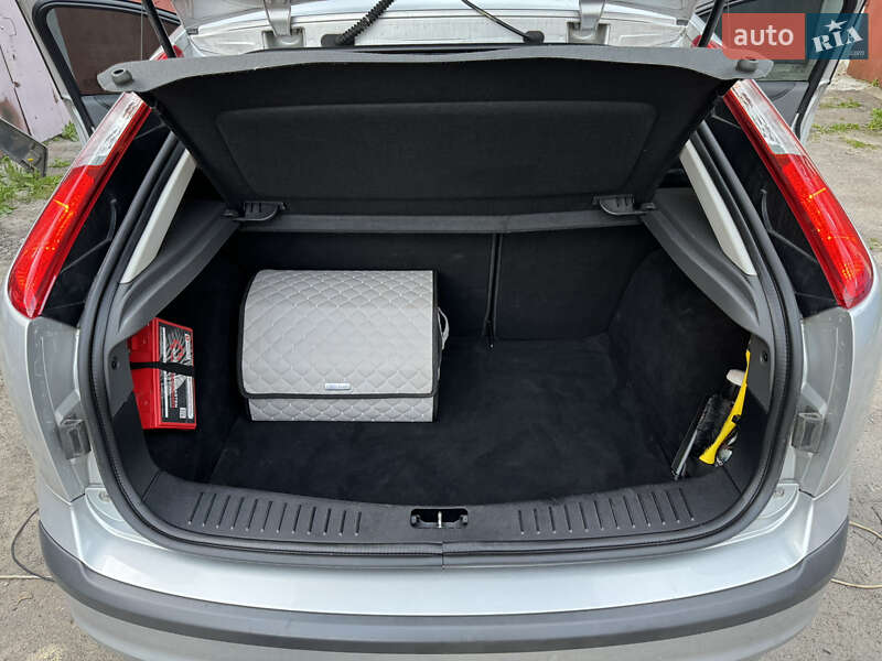 Хэтчбек Ford Focus 2005 в Львове