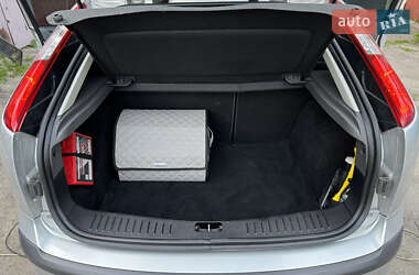 Хэтчбек Ford Focus 2005 в 