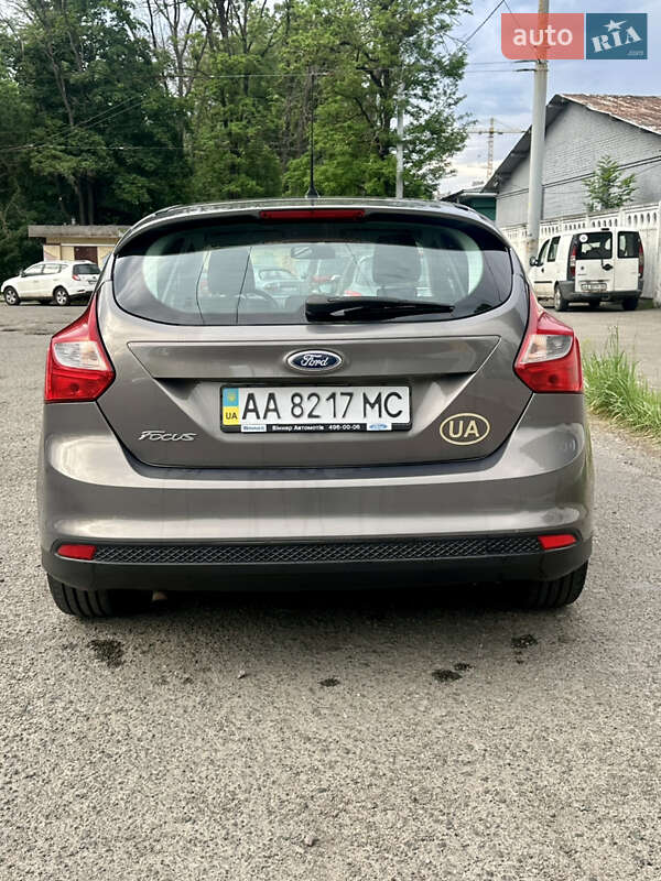 Хэтчбек Ford Focus 2012 в Киеве