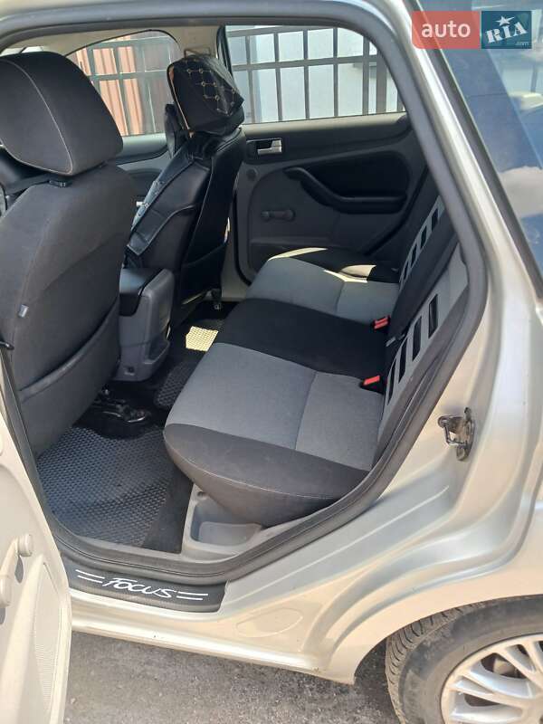 Универсал Ford Focus 2008 в Глухове
