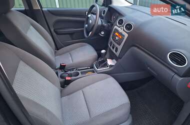 Хэтчбек Ford Focus 2007 в 