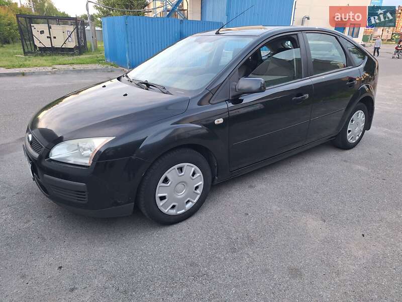 Хэтчбек Ford Focus 2007 в 