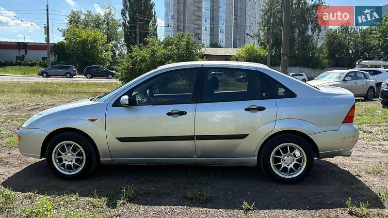Седан Ford Focus 2001 в Києві