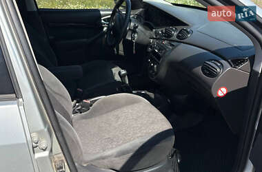 Седан Ford Focus 2001 в 
