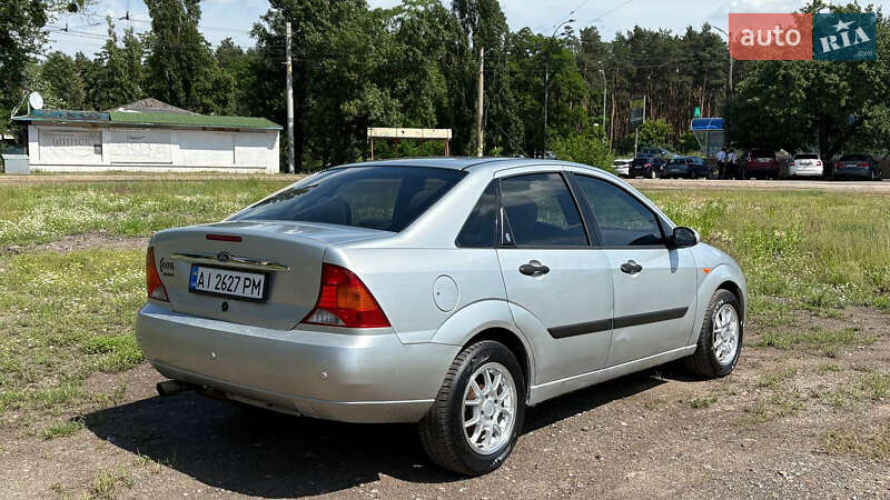 Седан Ford Focus 2001 в Києві