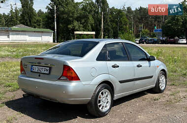 Седан Ford Focus 2001 в 