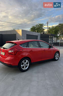 Хетчбек Ford Focus 2013 в 