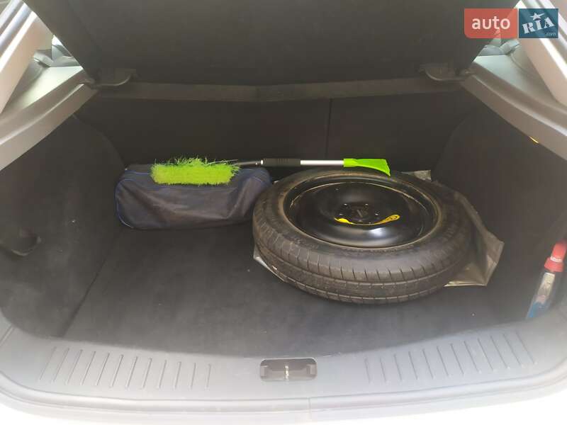 Хэтчбек Ford Focus 2011 в Киеве