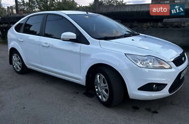 Хетчбек Ford Focus 2010 в 