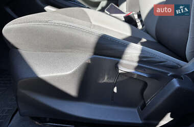 Седан Ford Focus 2013 в 