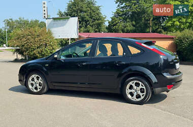 Хэтчбек Ford Focus 2006 в 